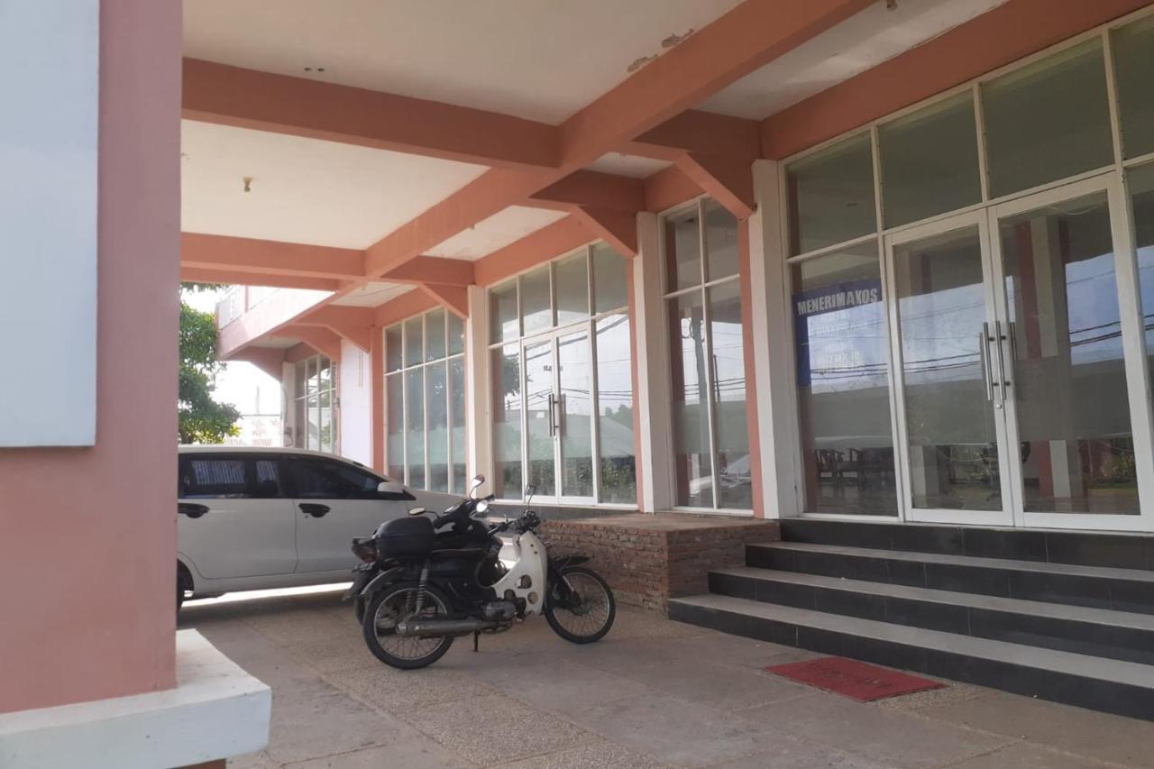 Express O 91662 Kost Rumah Kaca Hotel
