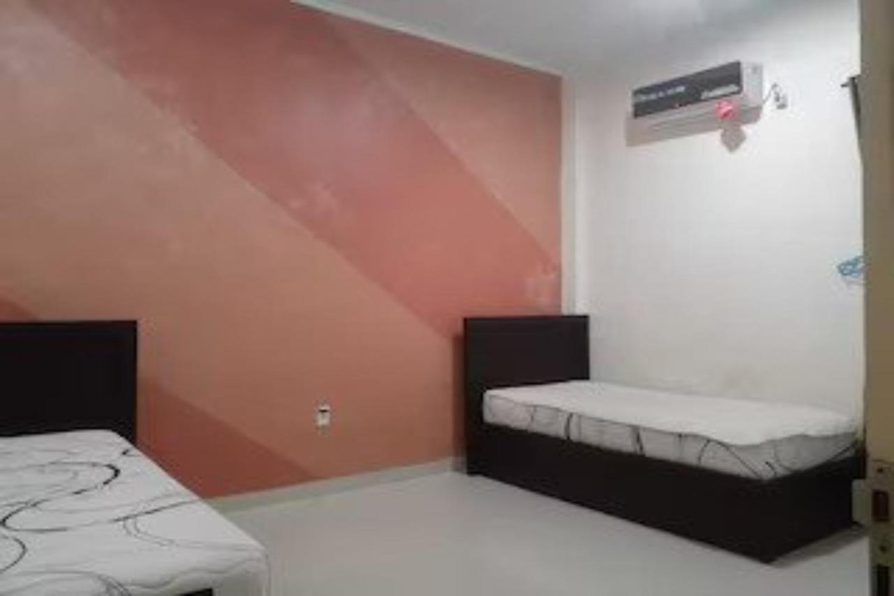 Express O 91662 Kost Rumah Kaca 2*